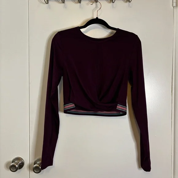 Fabletics Size Large Eco-Conscious Front Twist Long-Sleeve Purple Workout Top - Picture 2 of 11